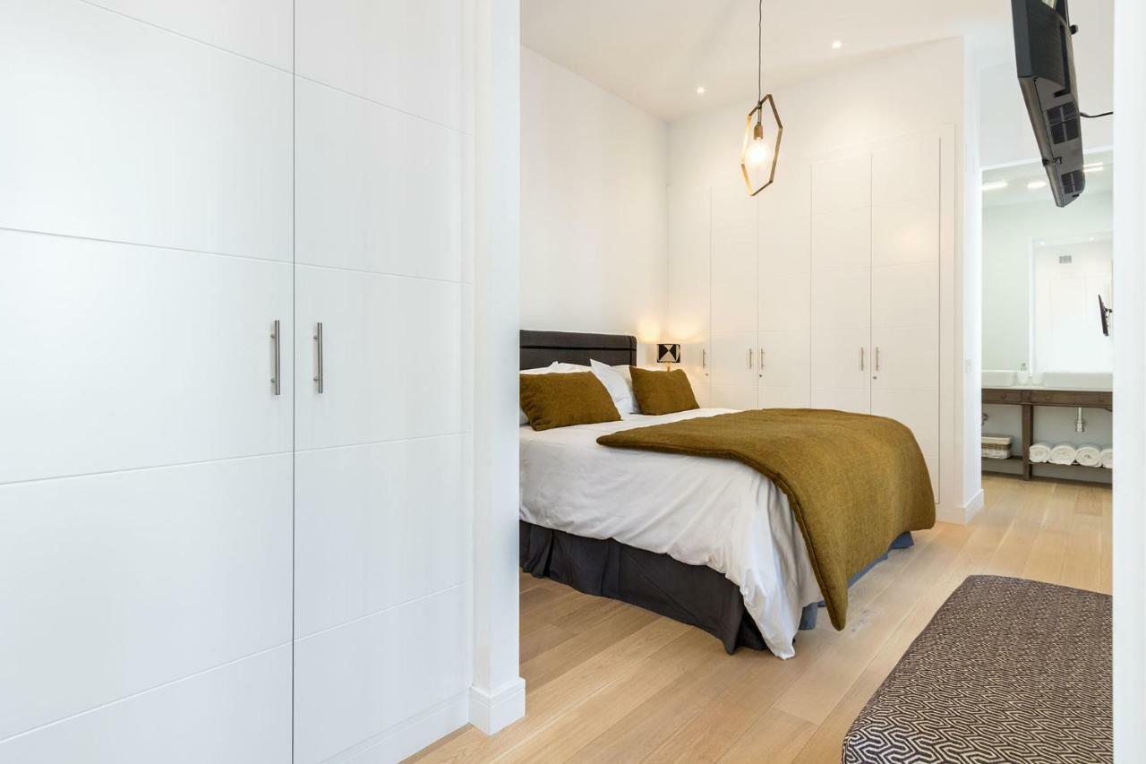 Ohliving Santa Cruz Apartment เซบีญา ภายนอก รูปภาพ