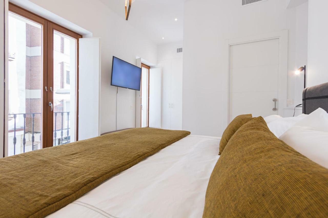 Ohliving Santa Cruz Apartment เซบีญา ภายนอก รูปภาพ